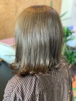 アークスヘアー&nbsp;アッシュべージュスタイリング簡単イルミナ透明感外ハネボブ