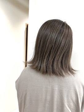 ソルドット バイ オハナ(sol.by ohana) 30代40代５０代女性白髪ぼかしハイライトスタイル　ボブ