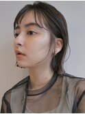 顔周りレイヤーカットくびれヘアミルクティーベージュカラー