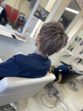 ロジーリリーヘアーズ(Rosy Lily hair's) ホワイトメッシュ×マッシュウルフ