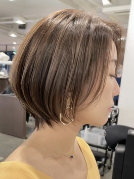 ソワネ 表参道(soigne) ショートボブくびれショートヘア顔周りレイヤー白髪ぼかし30代