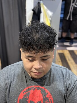 バーバーブロス(BAR BER bro's) スペインカール/スキンフェード/浦安/メンズカット