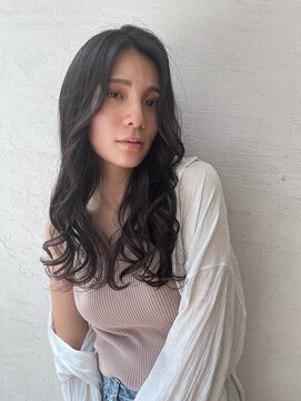 オーロ 西大寺店(ORO) ゆるふわウェーブの暗髪カラー