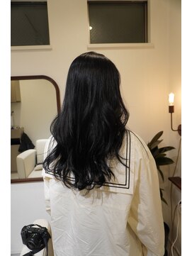 リオレ(Liore') 暗髪×レイヤーカット