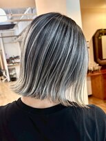 ブリッツ レボ(BLITZ-REVO)&nbsp;着物ヘア/ダークアッシュ/ミディアムレイヤーカット/柏駅