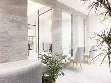 ルーシー(Lucy)の雰囲気（スタイリッシュな中に温かみのある店内です【大宮駅徒歩3分】）