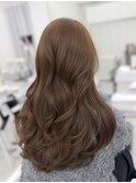 ヘーゼルベージュ　ブリーチなし　レイヤーカット　海外風