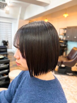 ジェナ(Jena) 顎下ボブ