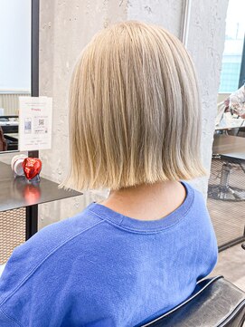 エイト 池袋店(EIGHT ikebukuro) 【EIGHT 池袋】ホワイト×ベージュ