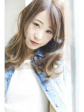 ラヴィエール(LAVIERE by R-EVOLUT) ☆外ハネゆるふわ愛され可愛ミディ☆