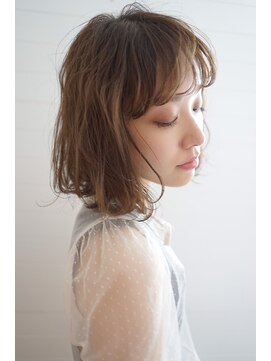 アンド(AND) ゆるふわくせ毛風ボブ