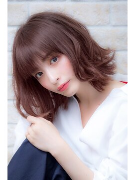 エルデ ナインズ ヘアー スタンド 川口店(elde 9's HAIR STAND) イメチェンフォギーベージュ耳かけ毛先パーマ厚めバング
