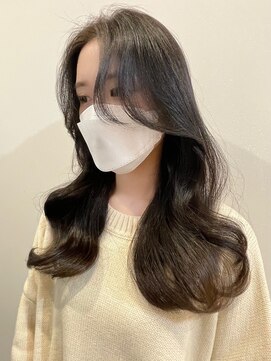 ミレバイジェニー (mirae by geny) かきあげ前髪エギョモリのくびれロングS