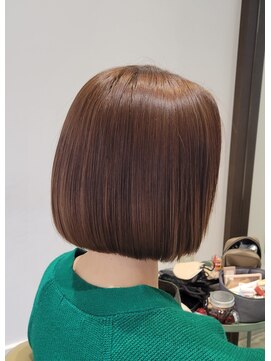 ミューテ(Mu-te) オイルの質感が映える。ナチュラルカラー