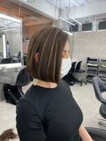 イキ 表参道(iki omotesando)&nbsp;モード/無造作ウェーブ/大人ガーリー[表参道駅]