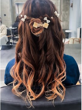 ノード(NODO) グラデーションカラーのお呼ばれヘア