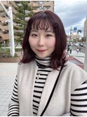 モーブピンクカラー×ゆる外ハネミディ