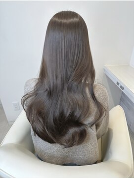 ノーチェ(noche) 透明感グレージュ