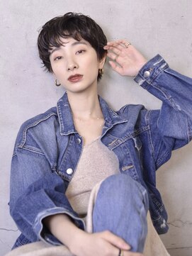 コイ(coii) ダークグレージュ透明感カラー/地毛風パーマ/小顔ショートヘア