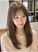 ナチュラルに盛れるストレートレイヤー