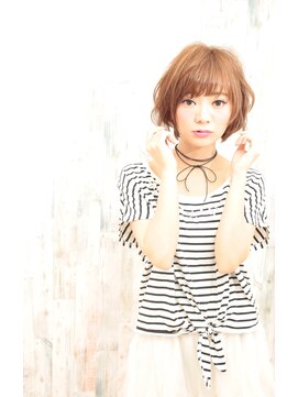 エイミーバイアフロート(amie  by afloat) 毛束感と動きを強調したショートスタイル。