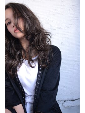 ベター(better) 艶感 大人 カジュアル dark