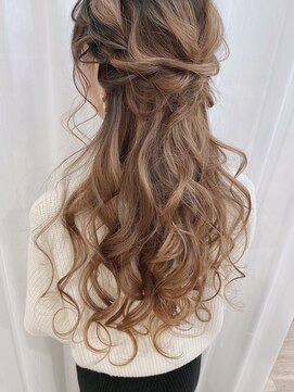 セットサロン フルール(Fleur) やわらかカール☆ハーフアップ
