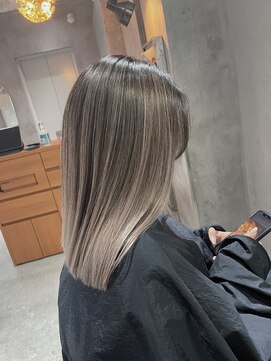 スリー(three) バレイヤージュ