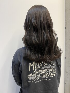 アチーブ ヘア デザイン(achieve hair design) ツヤ髪暗髪ダークトーン なみなみウェーブロング