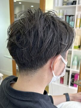 ヘッズ 本八幡店(HEADS) MEN'S HAIR  センターパート　ツイストスパイラル　コンマヘア