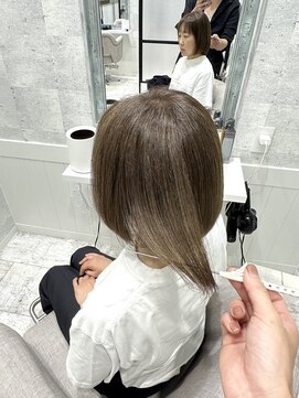 イーズ バイ インス(Yeeee.s by INCE) 白髪ぼかし/脱白髪染め/脱白髪染めハイライト/透明感