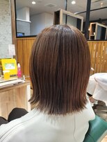 ウルスヘアー(ulus hair) ぱつんとした毛先のラインがとびきりキュート