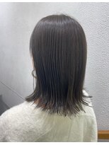 暗めのグレーアッシュ