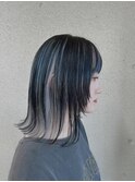 ブルーブラック×ホワイトグレージュのアンブレラカラー