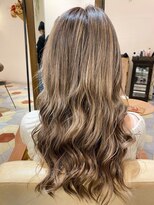 リヤン(Le lien)&nbsp;デザインカラー/暗めカラー/グランマッシュ/髪質改善/溝の口