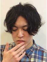 ブーケ(BOUQUET)&nbsp;米津玄師 髪型 ヘアスタイル ミディアムパーマ 前髪長め