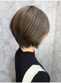 《Lian by Allure》小田桐 潤 グレージュショートボブ