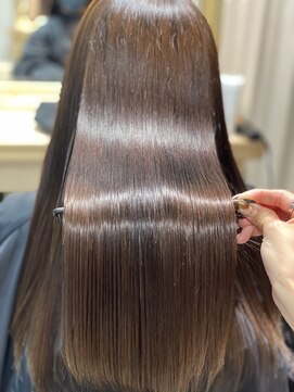 ロンド ジュルード 名古屋(Lond jeloud) 艶髪ストレート