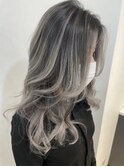 シルバーカラーバレイヤージュ ハイライトカラー