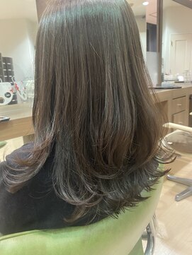 ヘアサロン アウラ(hair salon aura) ロングレイヤースタイル