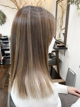 ラマナ(Lamana) スリークハイライト