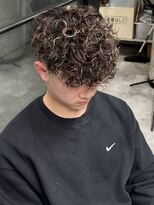 イーラ(era)&nbsp;スペインカール茶髪メッシュ平巻き波巻きパーマ