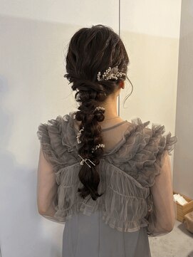 リル(re'll) 《花屋併設》編み下ろし ［酸性ストレート/ヘアセット］