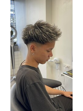 ステラ(STELLA) ジェットモヒカン/メンズカット/メンズサロン/メンズ/眉毛カット