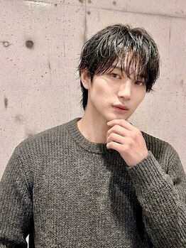 スズ(SUZU)の写真/【メンズカット+眉カット¥5500~】ライフスタイルや職業・予定に合わせて、清潔感溢れるスタイルを提案◇