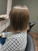 ルーツ(Roots)&nbsp;切りっぱなしボブ