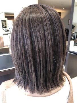 アメイジングヘアー 美沢店(AMAZING HAIR) 【AMAZING HAIR 美沢店/山岸】艶感 切りっぱなしボブ