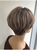 大人可愛い20代30代40代小顔ワンサイドショートボブ丸み前下がり