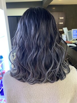 ラフ 難波店(LAFF) #黒髪#ボブルフ#ネビージュ#小顔#ワンレン