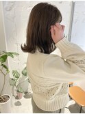 【松本咲花】ブリーチなし透け感シアーベージュ　外ハネミディ